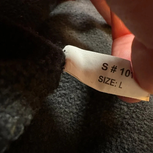 Bad Bunny Playboy Sweatshirt in Black Size Large - Picture 7 of 7